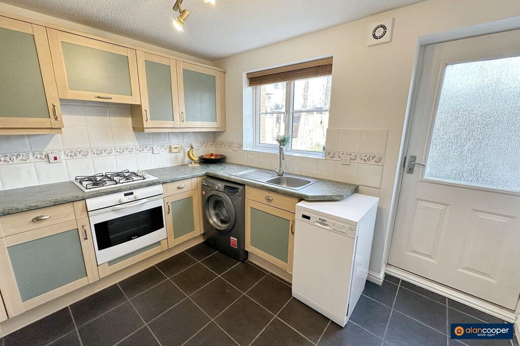 Additional property image - Penshurst Way, Maple Park, Nuneaton, CV11 4XN