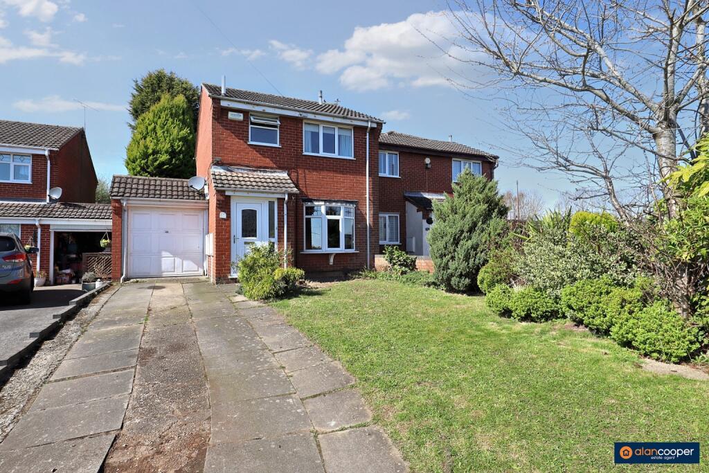 Main image of property: Merlin Avenue, Poplar Farm, Nuneaton, CV10 9JZ