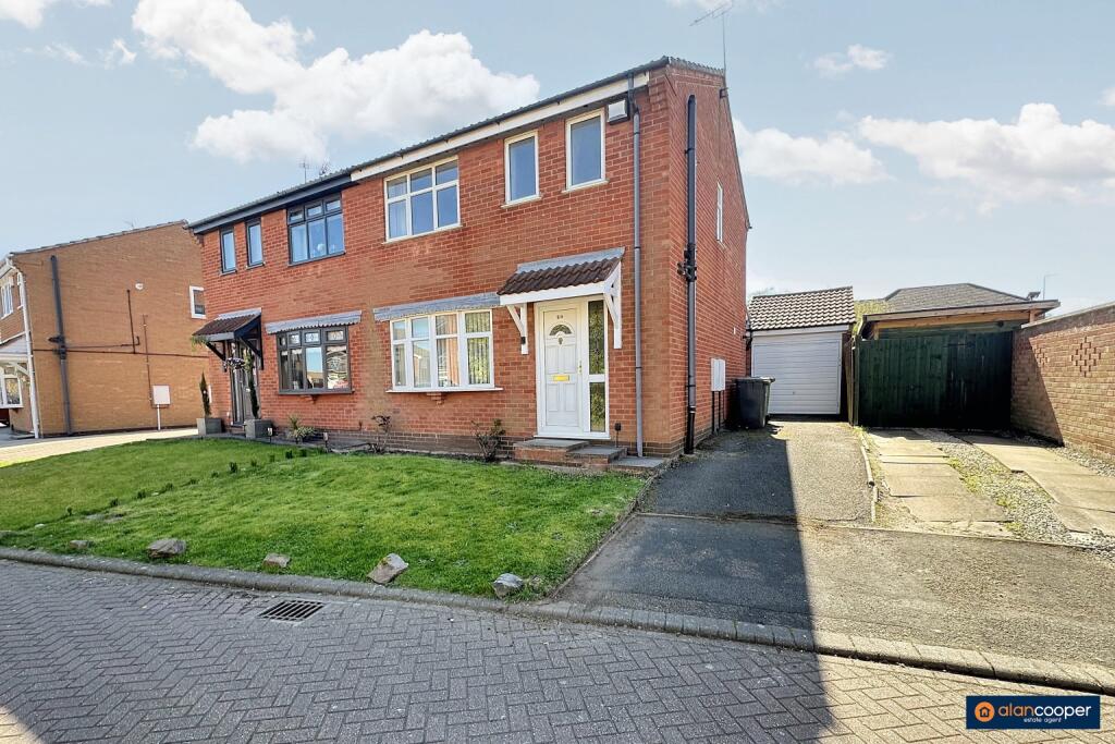 Main image of property: Epsom Close, Bedworth, CV12 8TE