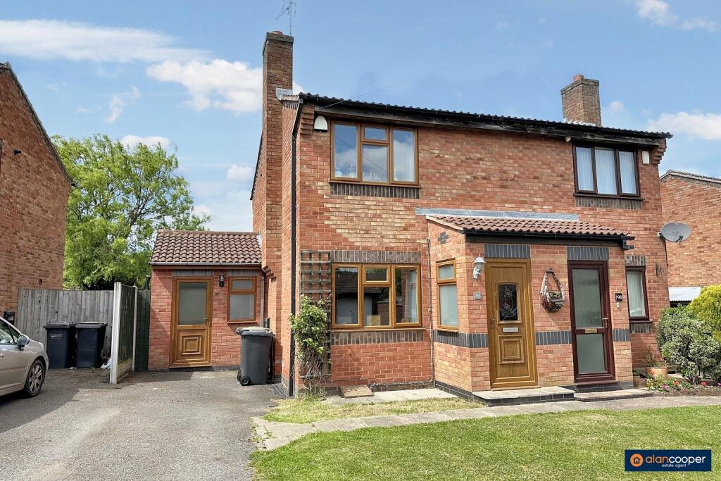 Main image of property: Orford Rise, Galley Common, Nuneaton, CV10 9SA