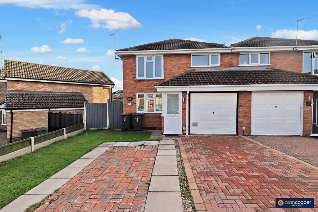 Main image of property: Somerset Drive, Stockingford, Nuneaton, CV10 8DD