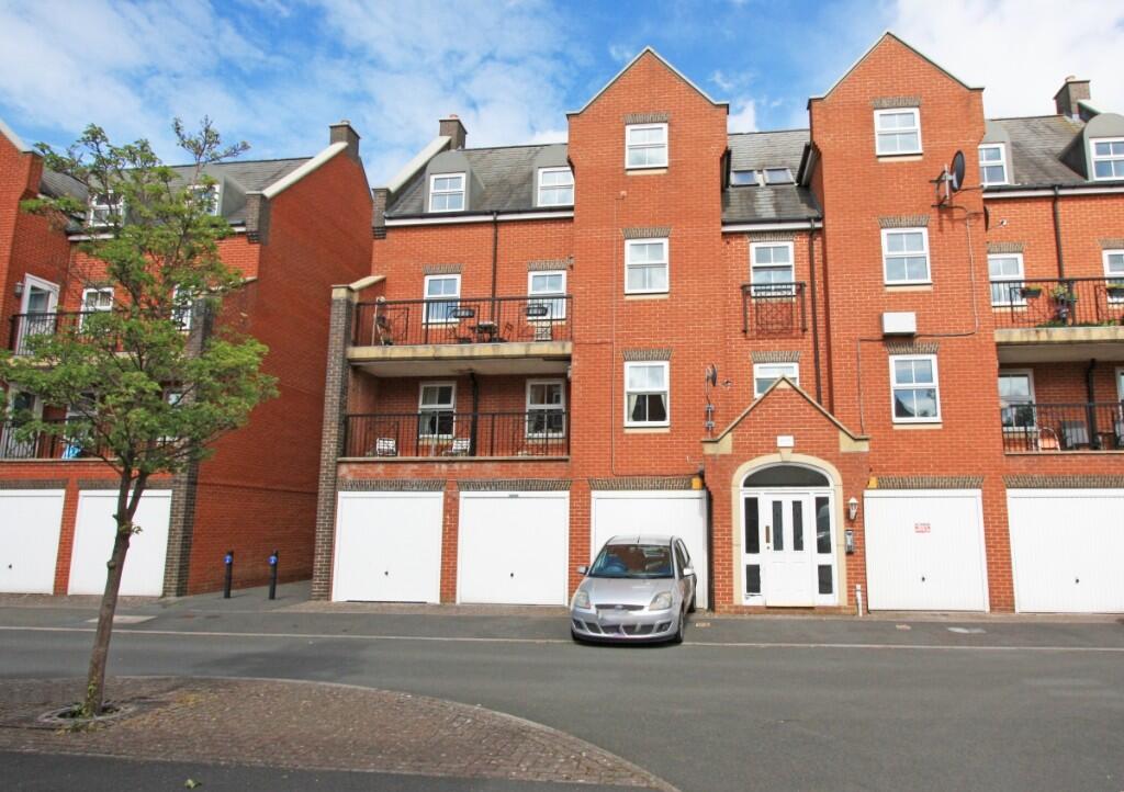 Main image of property: Lynmouth Road, Swindon, SN2 2DH