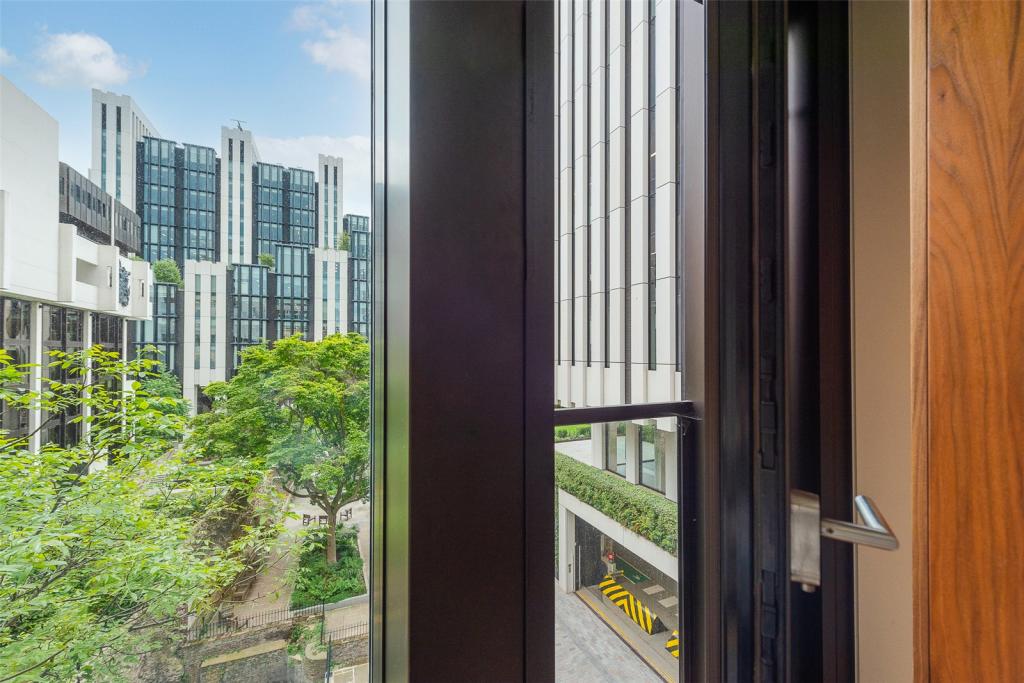 1 bedroom apartment for sale in Roman House, Wood Street, London, EC2Y