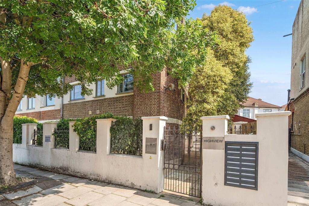 Main image of property: Romeyn Road, London, SW16
