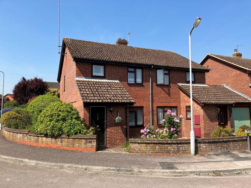 3 bedroom semidetached house for sale in Ashmead, Yeovil Popular