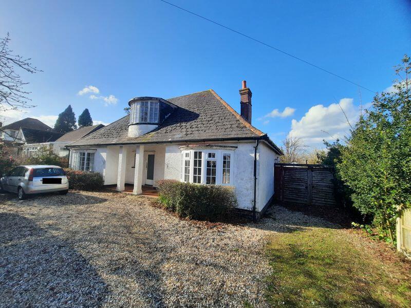 4 bedroom detached house for sale in West Coker Road, Yeovil, BA20