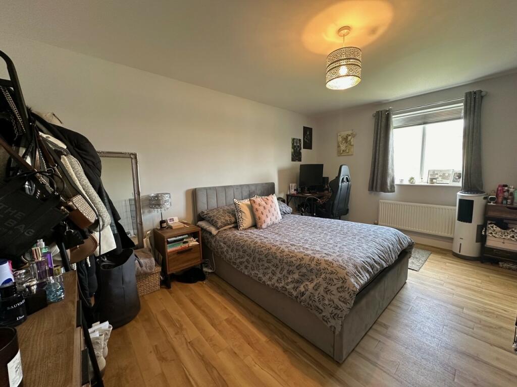 Additional property image - Great Mead, Yeovil, Somerset