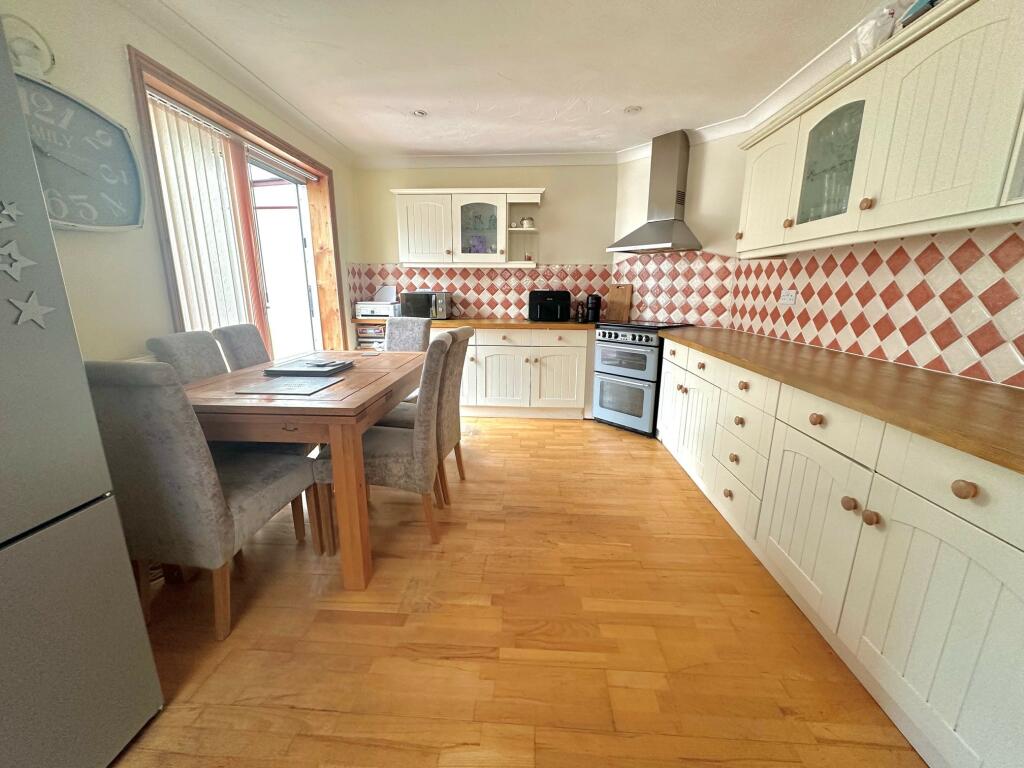 Additional property image - Chelston Avenue, Yeovil, Somerset