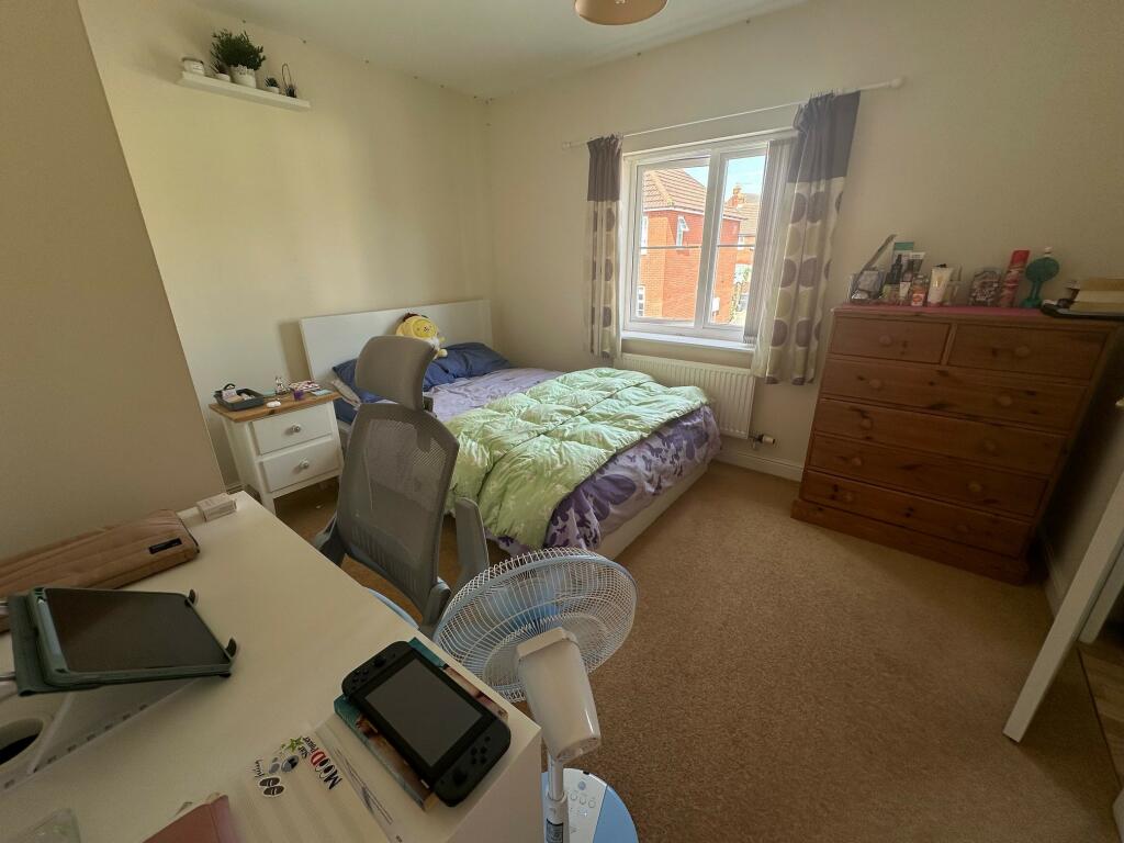 Additional property image - Poplar Drive, Yeovil, Somerset