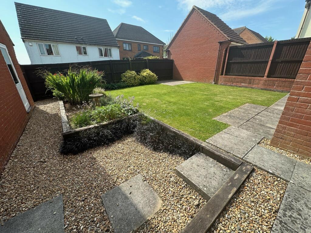 Additional property image - Poplar Drive, Yeovil, Somerset