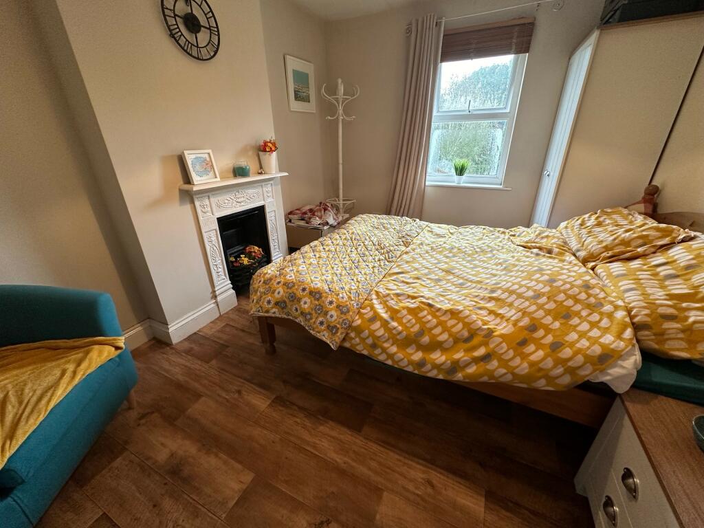 Additional property image - Larkhill Road, Yeovil, Somerset