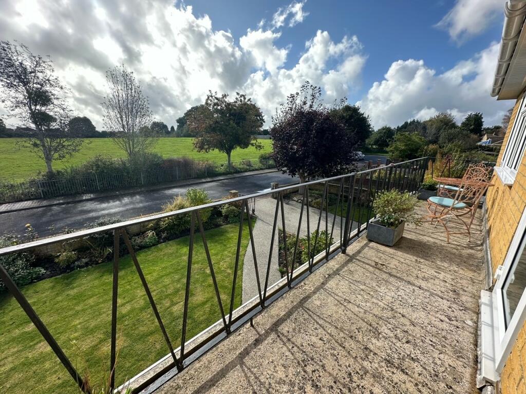 Additional property image - Arnewood Gardens, Yeovil, Somerset