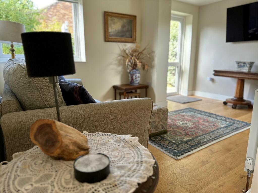 Additional property image - Arnewood Gardens, Yeovil, Somerset