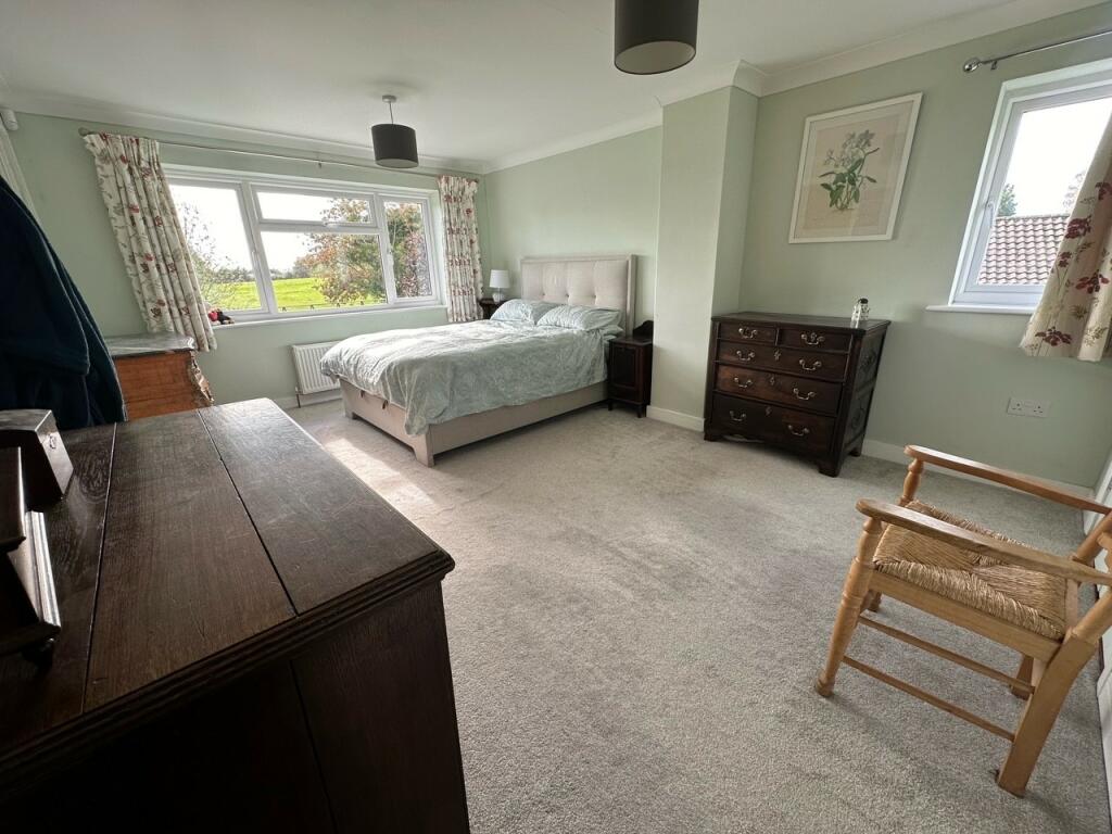 Additional property image - Arnewood Gardens, Yeovil, Somerset