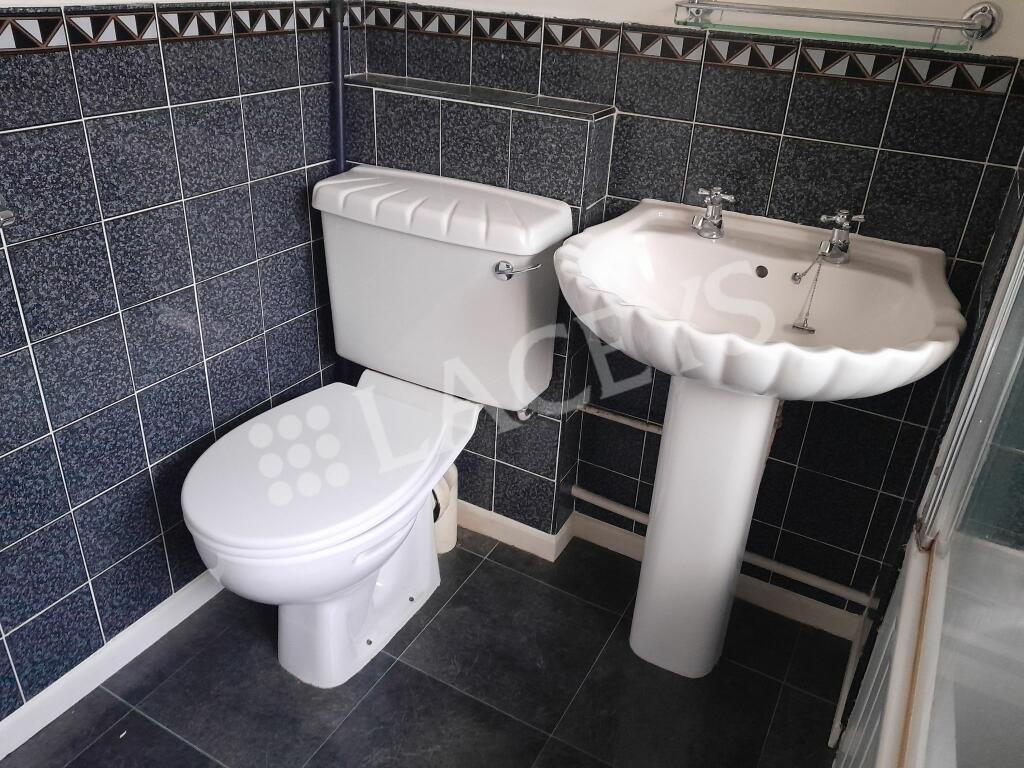 Additional property image - Ivy Walk, Yeovil