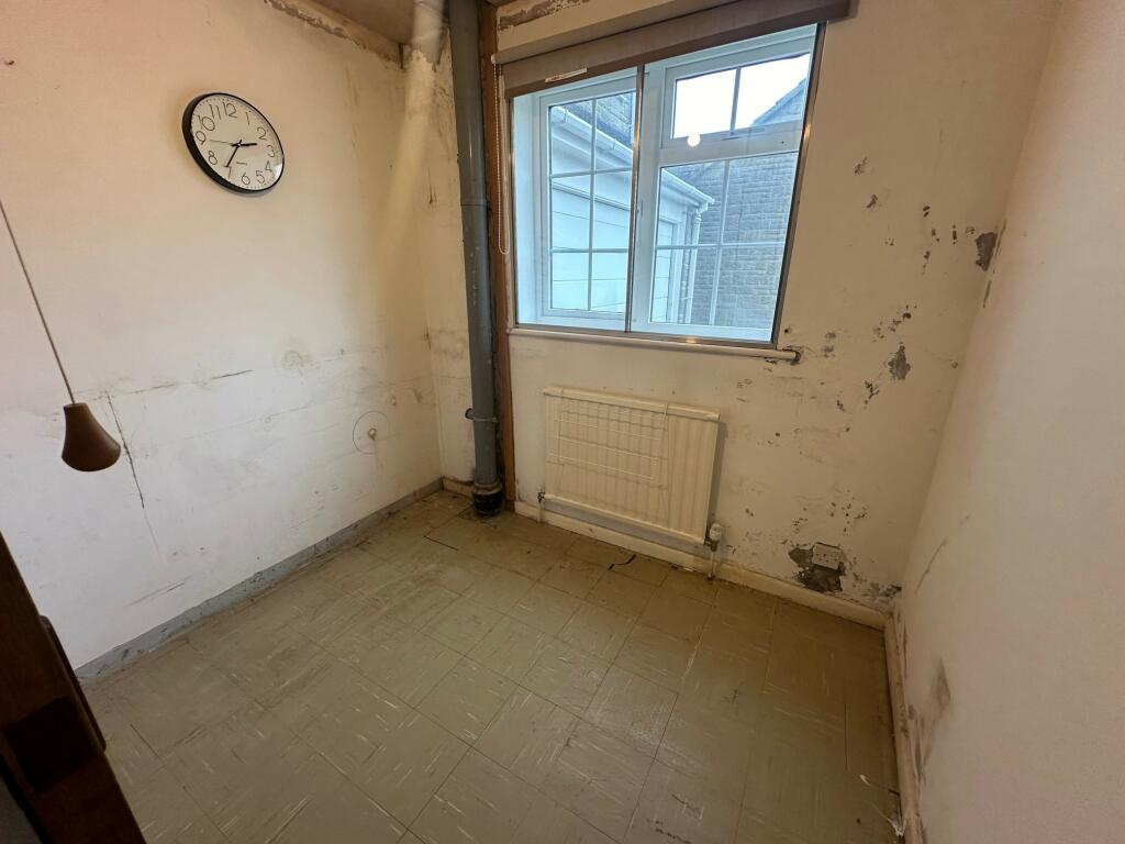 Additional property image - Westbury Gardens, Higher Odcombe, Yeovil, Somerset