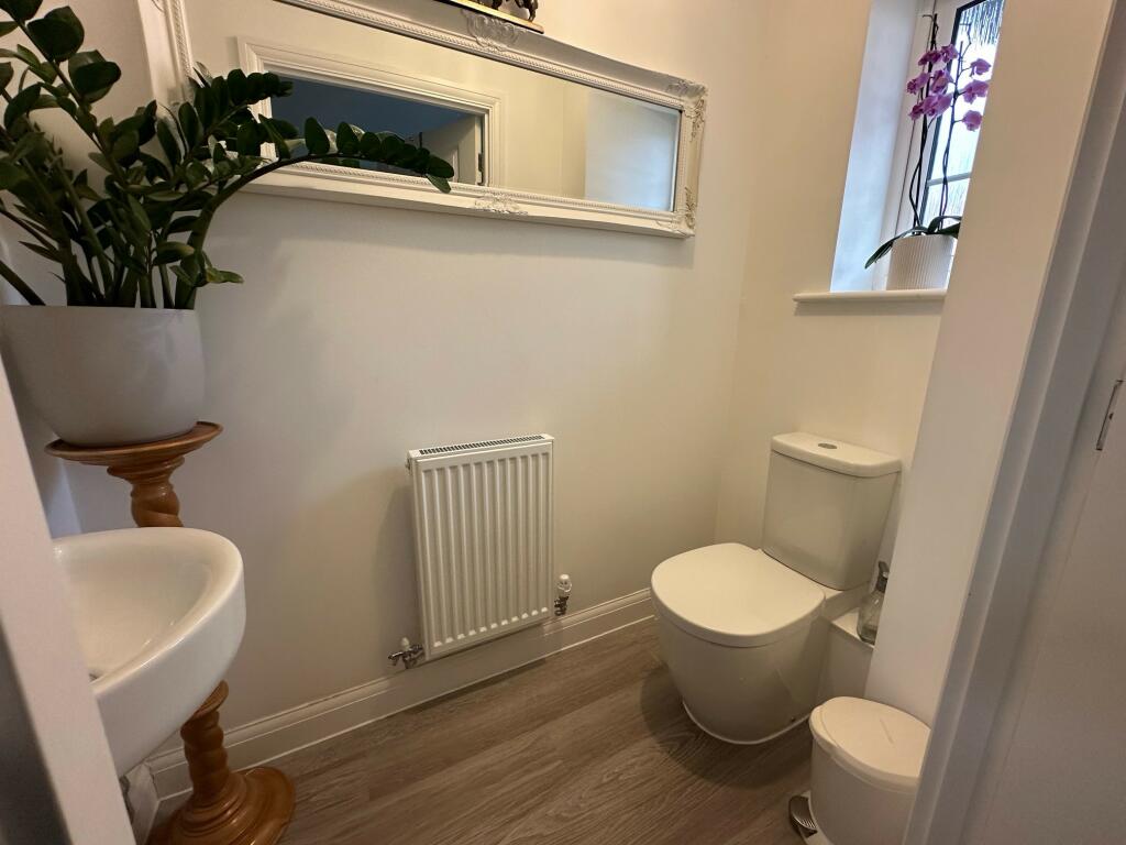Additional property image - Perrys Hill, Yeovil
