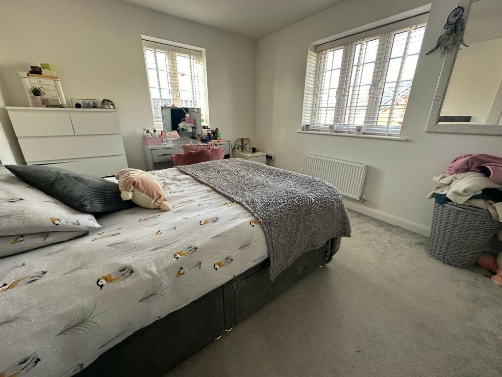 Additional property image - Perrys Hill, Yeovil