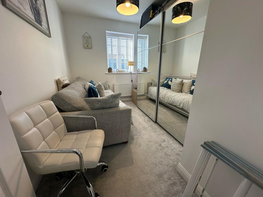 Additional property image - Perrys Hill, Yeovil