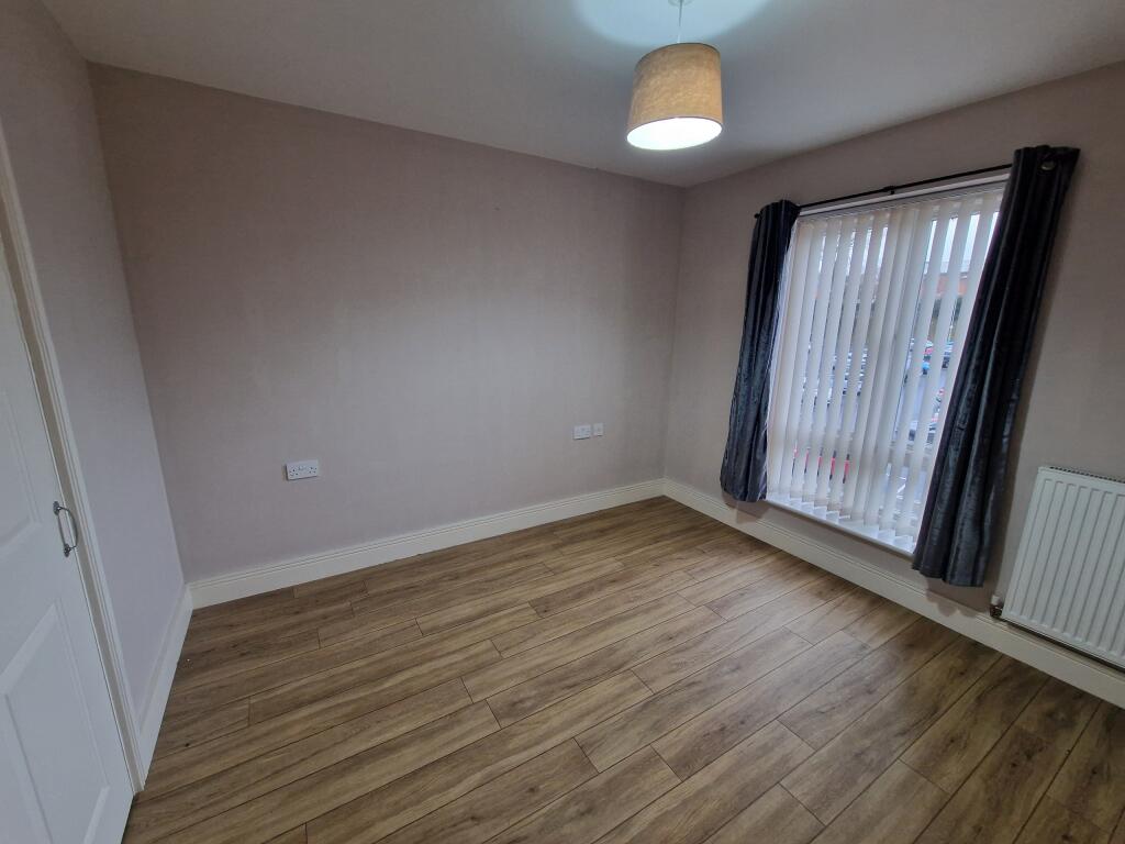 Additional property image - Summer House Terrace, Yeovil, Somerset, BA20 1NL