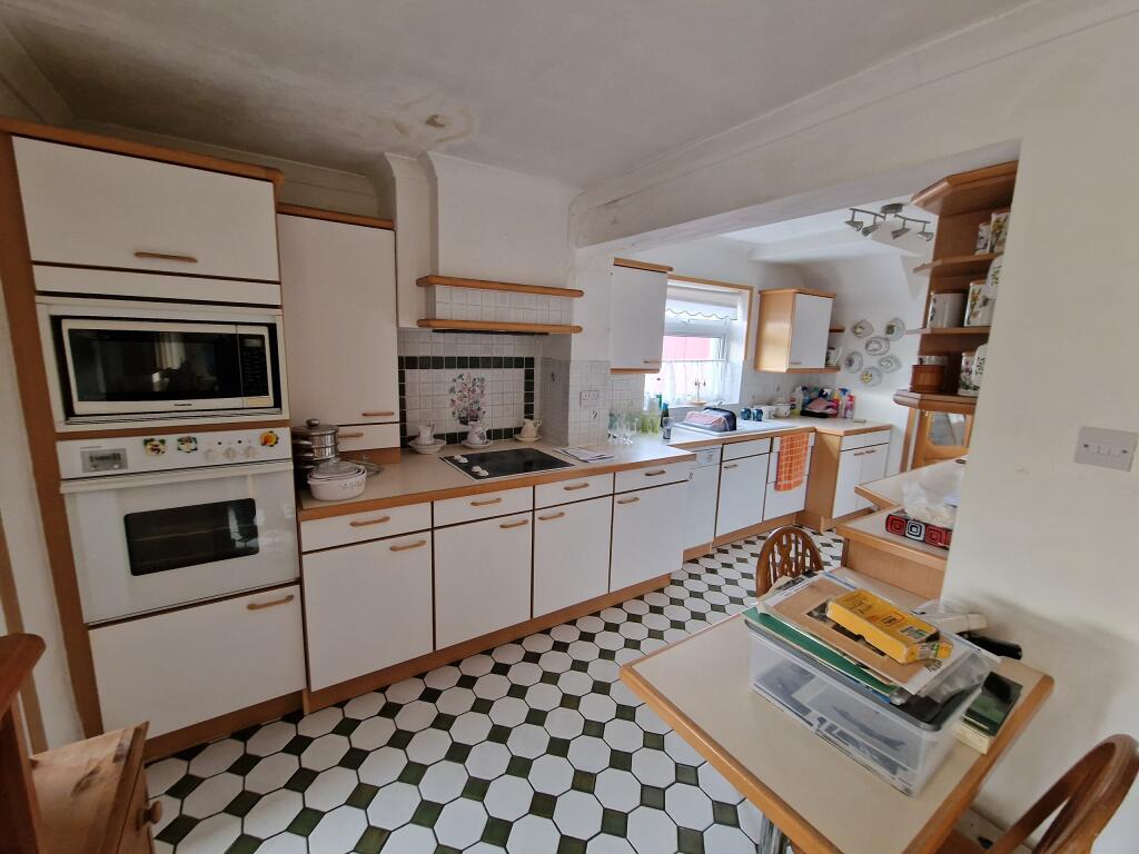 Additional property image - Elmhurst Avenue, Yeovil