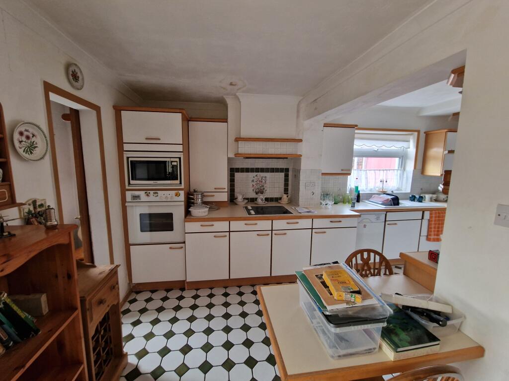 Additional property image - Elmhurst Avenue, Yeovil