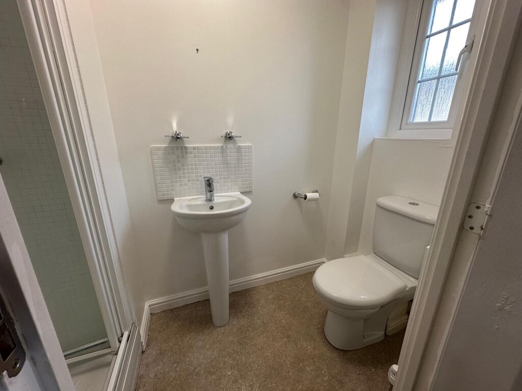Additional property image - Percivale Road, Yeovil, Somerset, BA21 3GZ