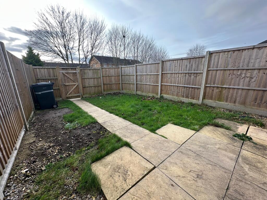Additional property image - Percivale Road, Yeovil, Somerset, BA21 3GZ