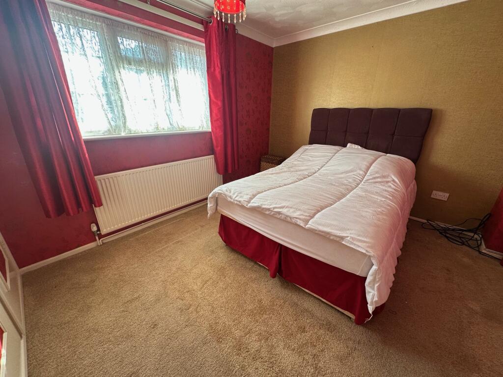 Additional property image - Plantagenet Chase, Yeovil, Somerset, BA20 2PP