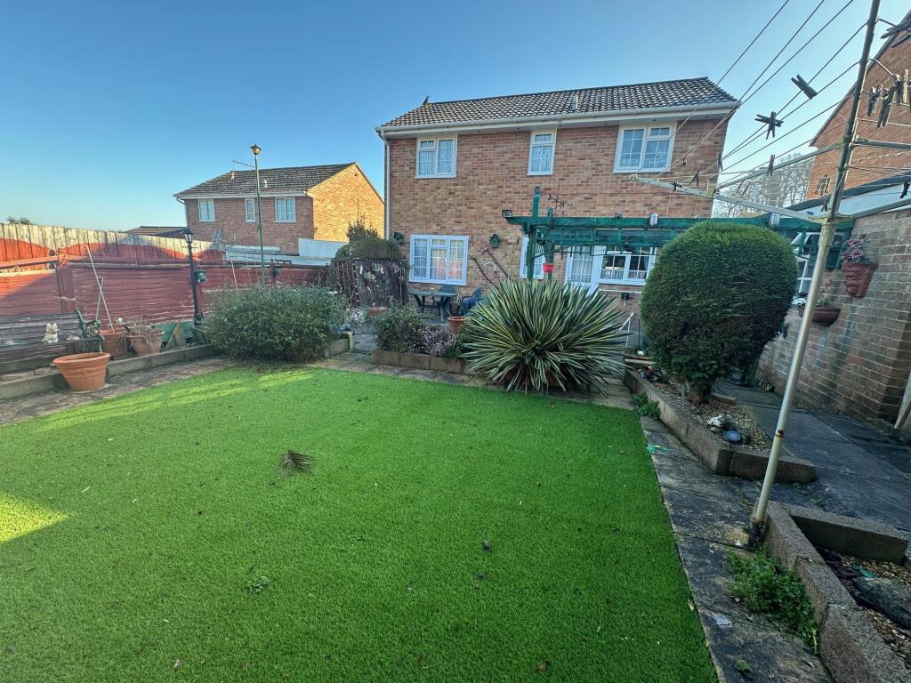 Additional property image - Plantagenet Chase, Yeovil, Somerset, BA20 2PP