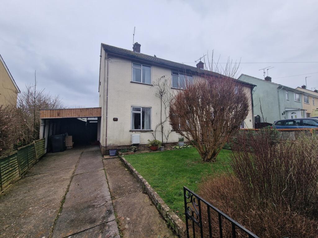 3 bedroom semi-detached house