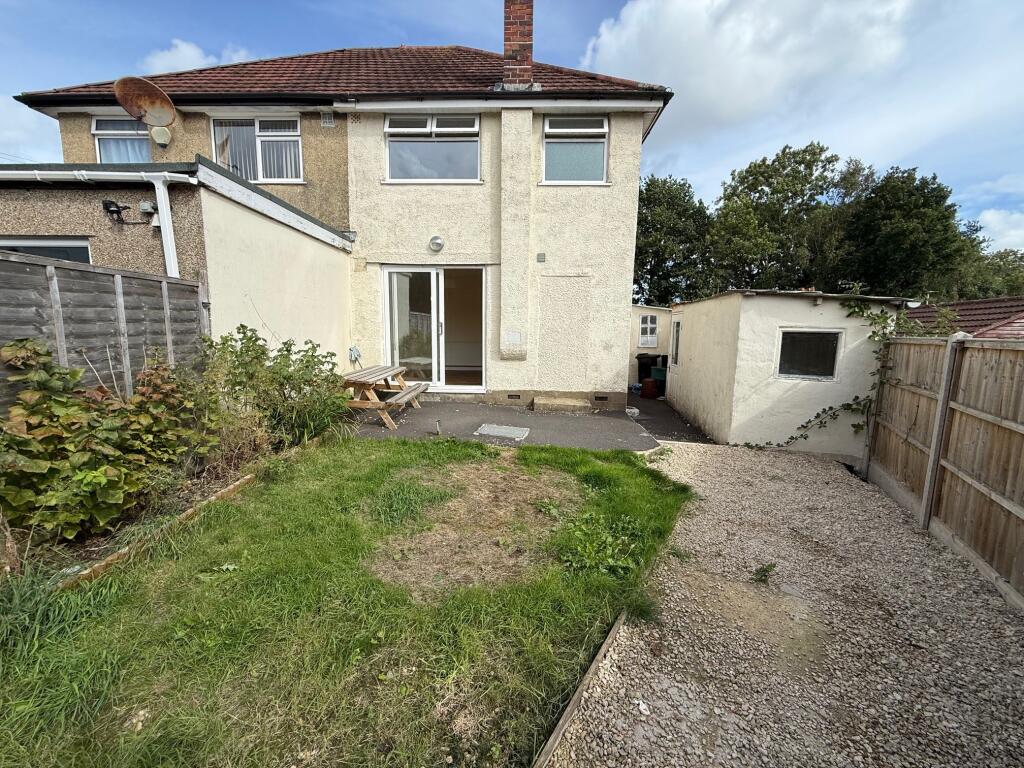 Additional image 11 of St. Michaels Avenue, Yeovil, Somerset, BA21 4NA