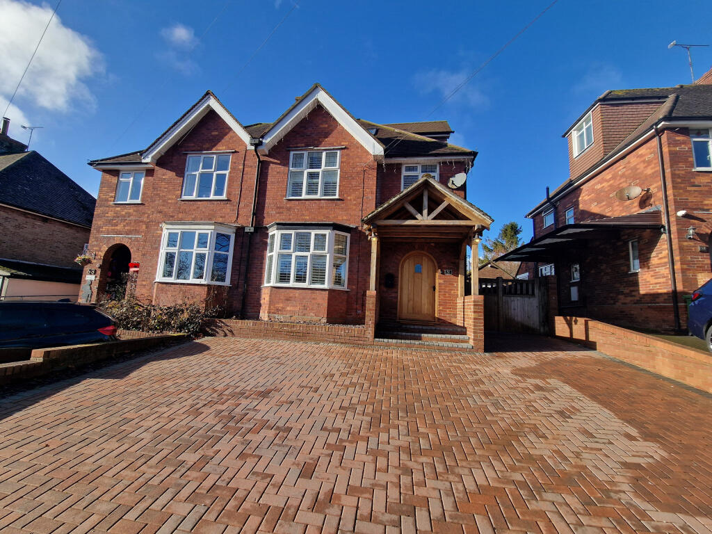 Main image of property: Mudford Road, Yeovil, Somerset, BA21 4AE