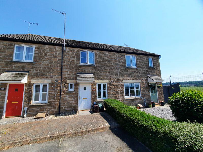 2 bedroom terraced house for sale in Bell Chase, Yeovil, BA20