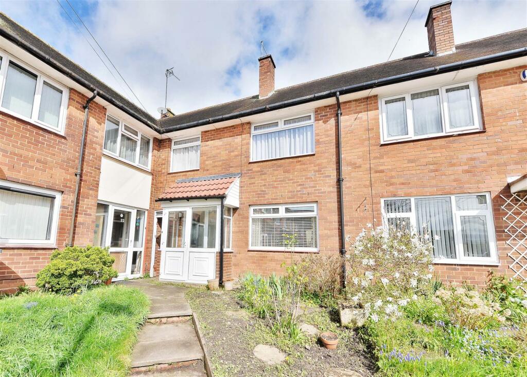 3 bedroom terraced house for sale in Nutgrove Close, Kings Heath