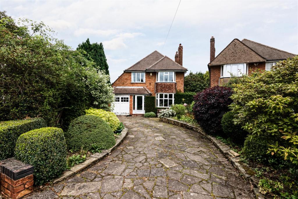 4 bedroom detached house for sale in Elizabeth Road, Moseley