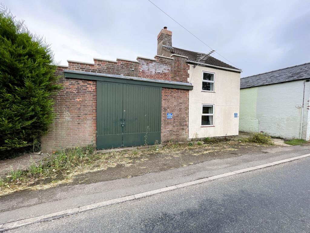 Main image of property: Chapelgate, Sutton St James, PE12