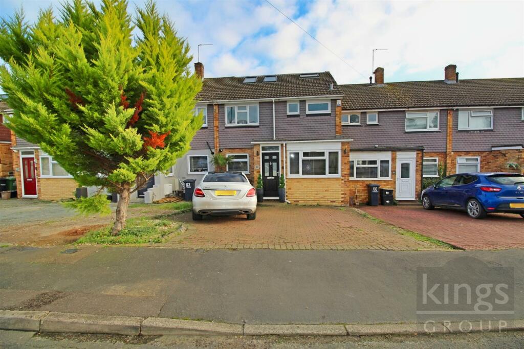 4 bedroom terraced house for sale in Claremont, Cheshunt, Waltham Cross