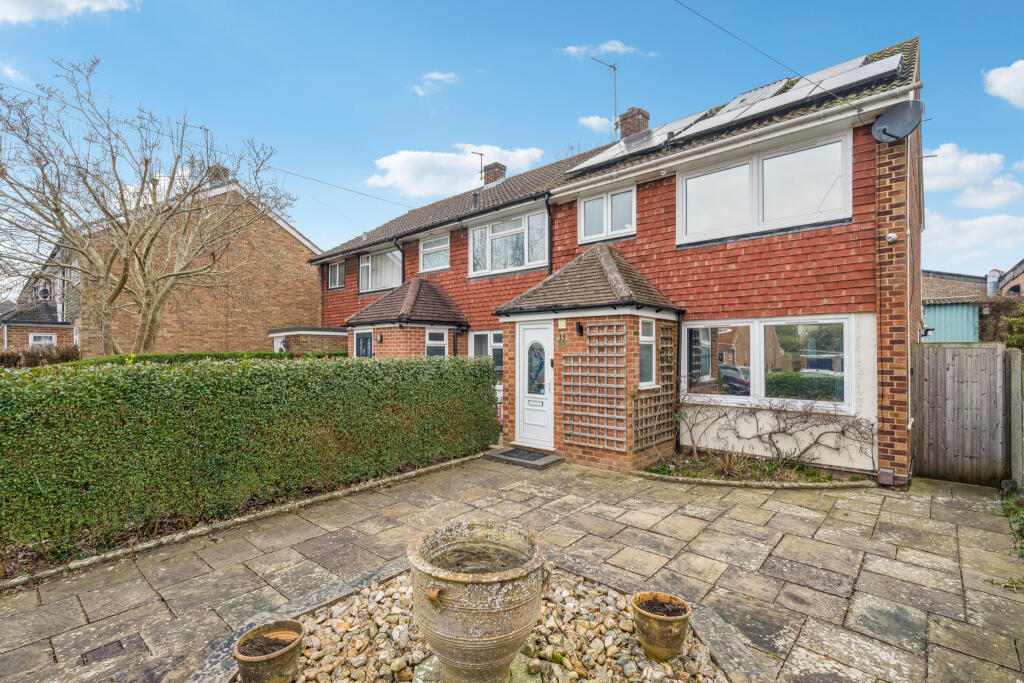 Main image of property: Meadow Drive, Amersham