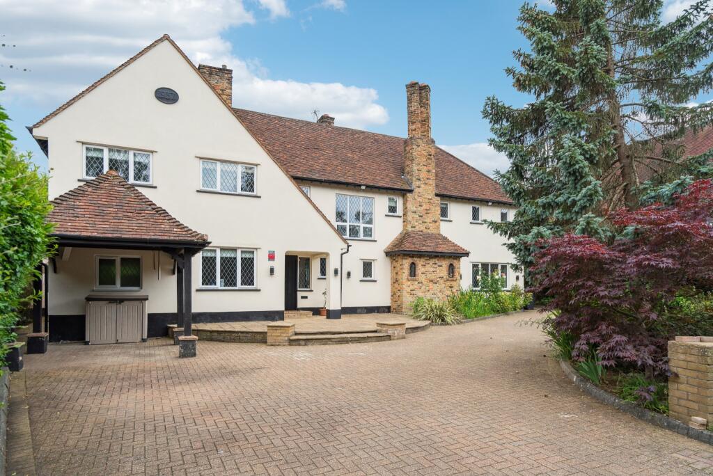 Main image of property: Heathside Close, Moor Park