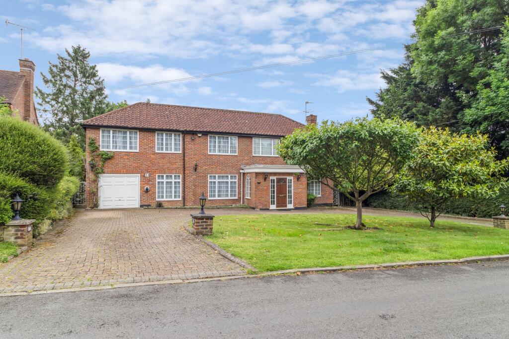 Main image of property: Bedford Road, Moor Park