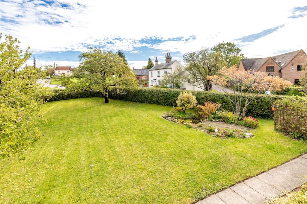 4 bedroom detached house for sale in Mursley Road, Little Horwood