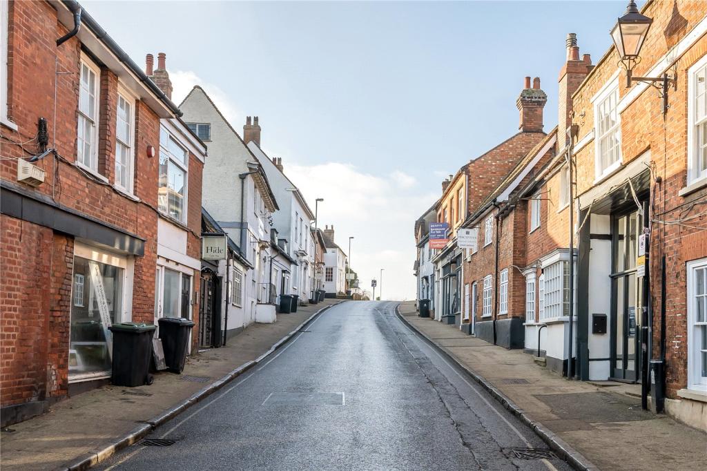 2 bedroom terraced house for sale in Woburn Street, Ampthill