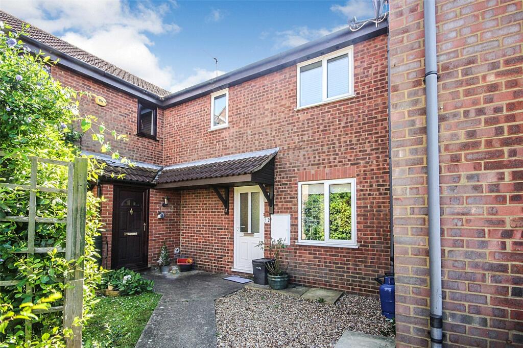 2 bedroom terraced house for sale in Almers Close, Houghton Conquest