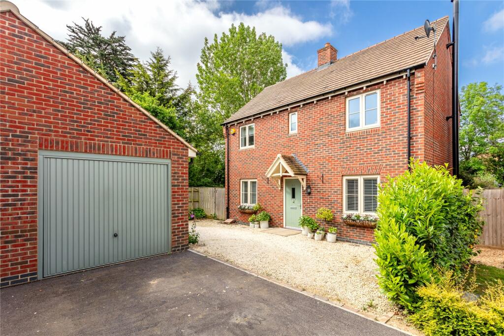 3 bedroom detached house for sale in Windmill View, Houghton Conquest
