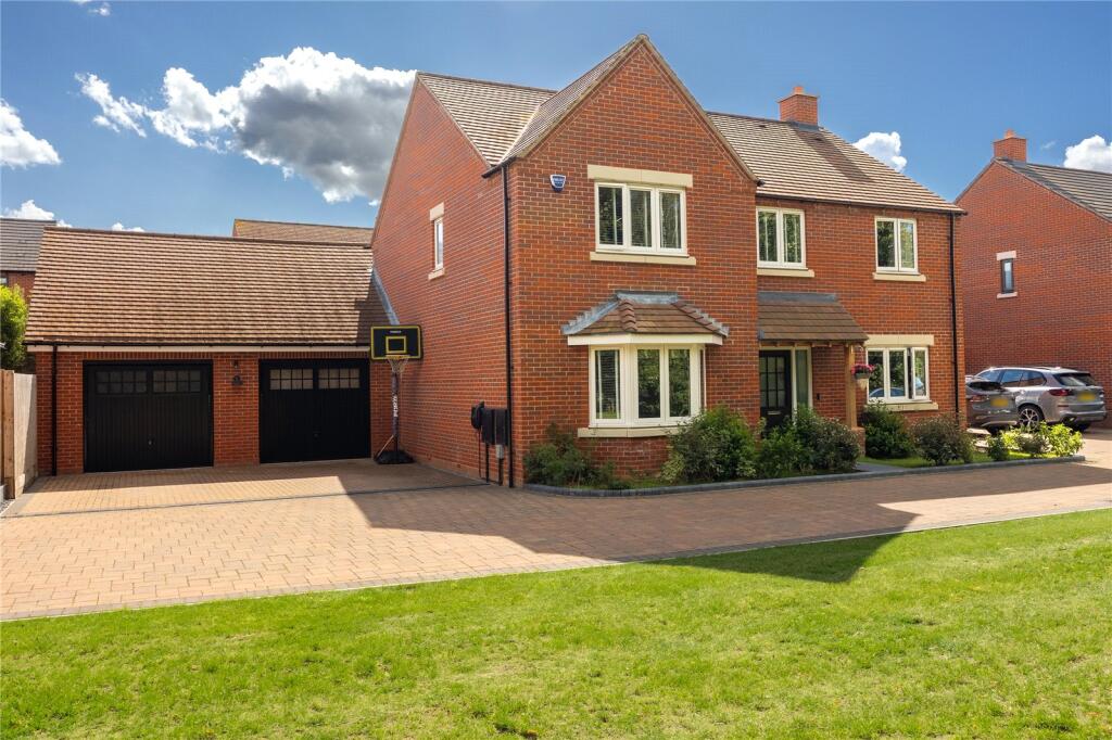 Main image of property: Colorado Green, Silsoe, Bedfordshire, MK45