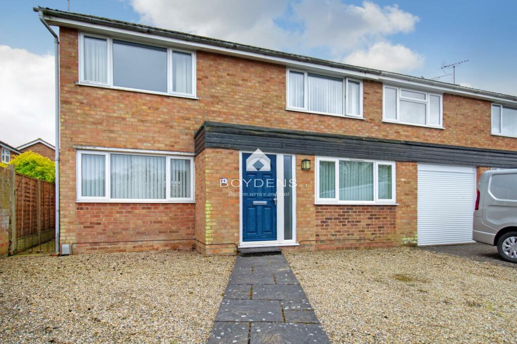 3 bedroom semidetached house for sale in Kildermorie Close, St Johns, Colchester, CO4