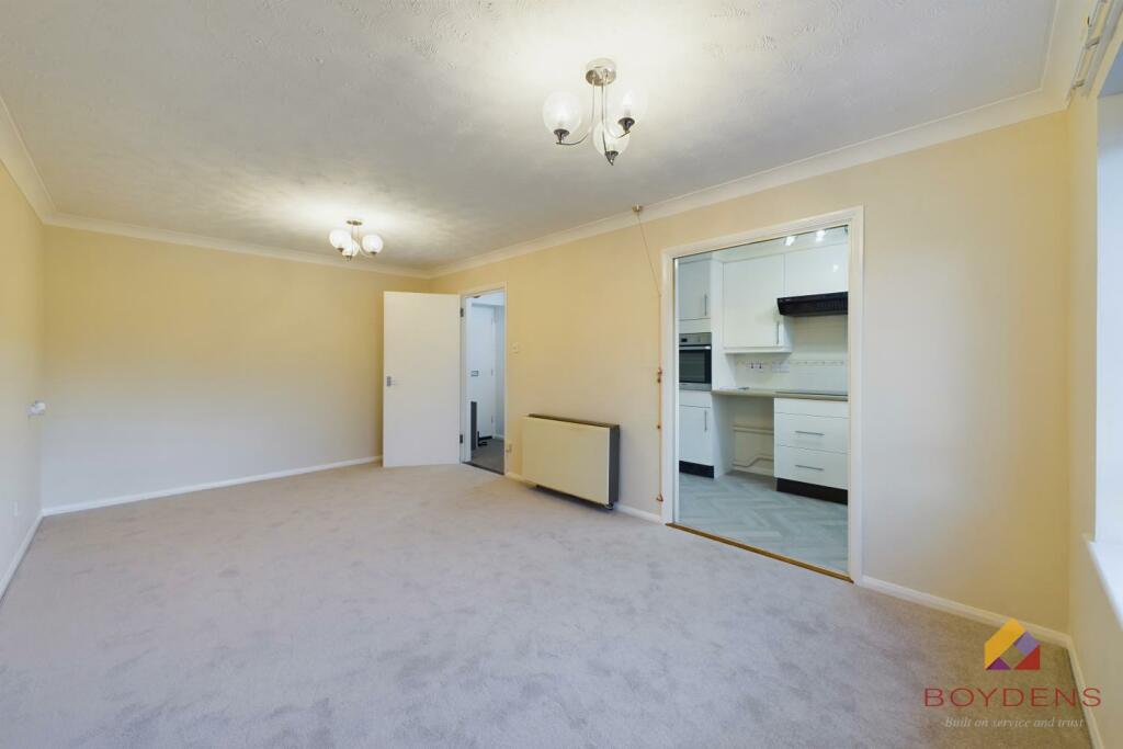 Additional property image - Maldon Court, Colchester