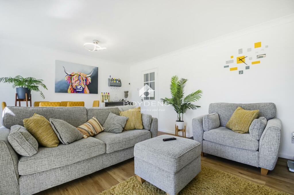 Additional property image - LINKSIDE, FRINTON-ON-SEA