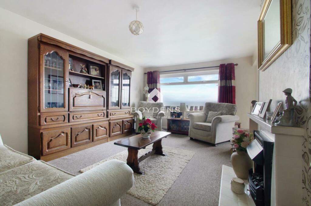 Additional property image - Queens Court, Holland on Sea